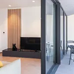 Mercury Tower Superb 1br W/rooftop Pool By Arcocollection Διαμέρισμα