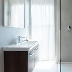 Mercury Tower Superb 1br W Rooftop Pool By Arco Collection Apartamento