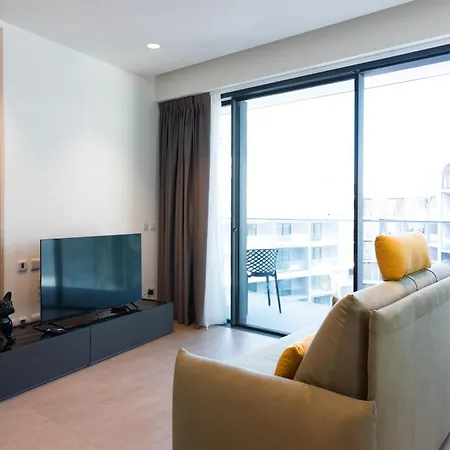 Mercury Tower Superb 1br With Rooftop Pool By Arcobnb Lejlighed