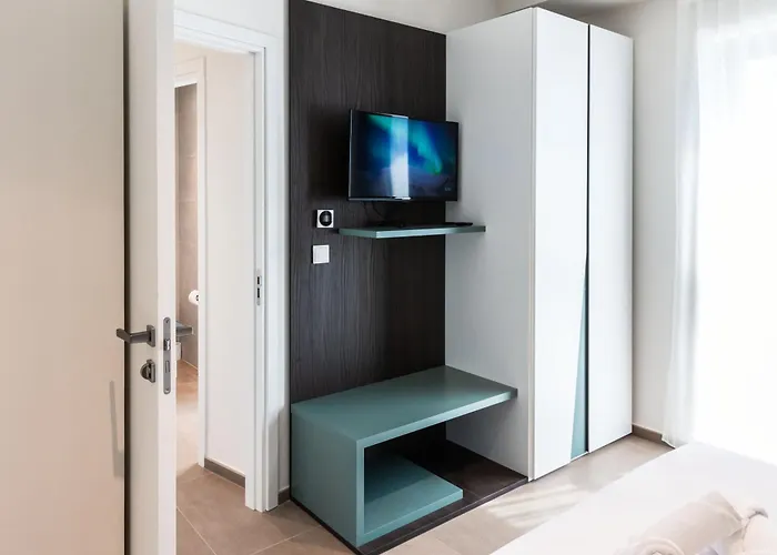 Mercury Tower Superb 1br W Rooftop Pool By Arco Collection *