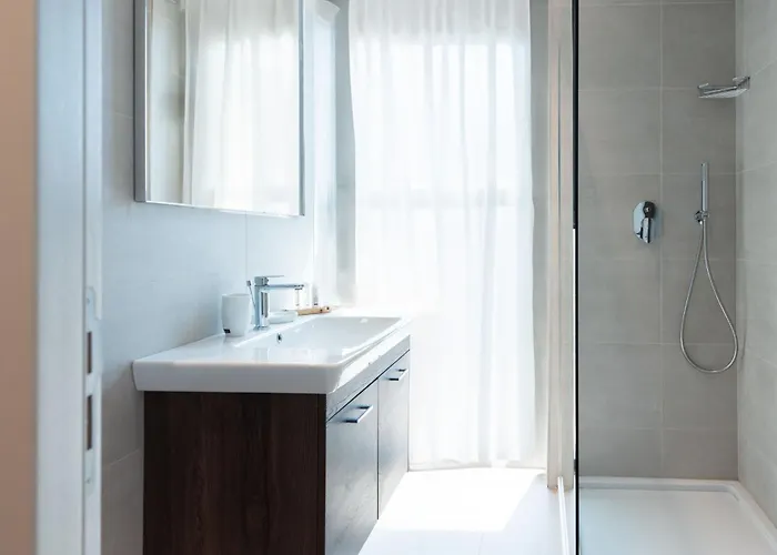 Mercury Tower Superb 1br W Rooftop Pool By Arco Collection アパート