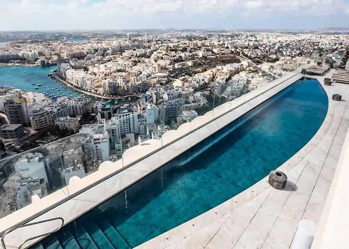 Mercury Tower Superb 1br W Rooftop Pool By Arco Collection アパート